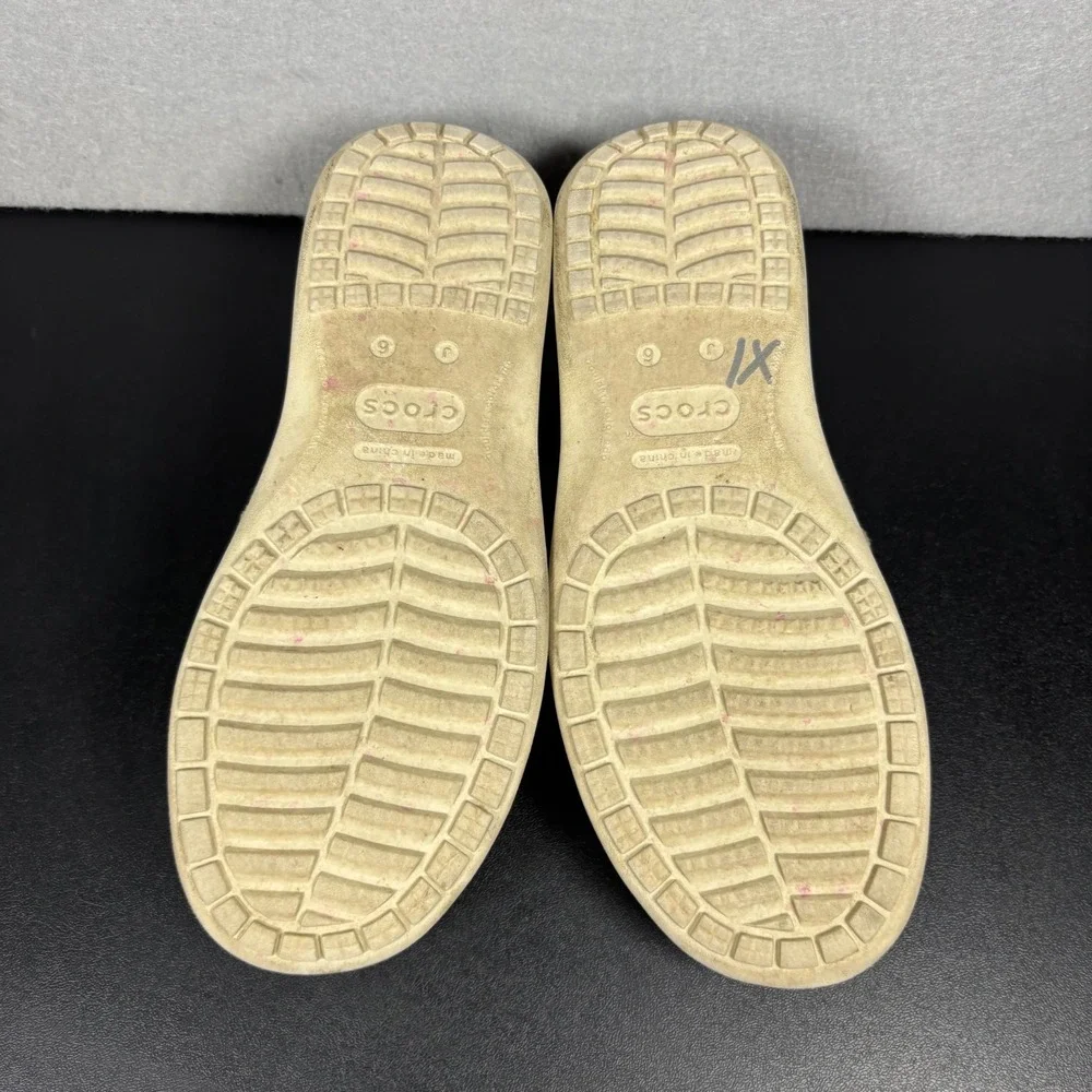 Crocs Junior Boys Size 6 Santa Cruz Tan Khaki Beige Canvas Loafer Slip On Shoes